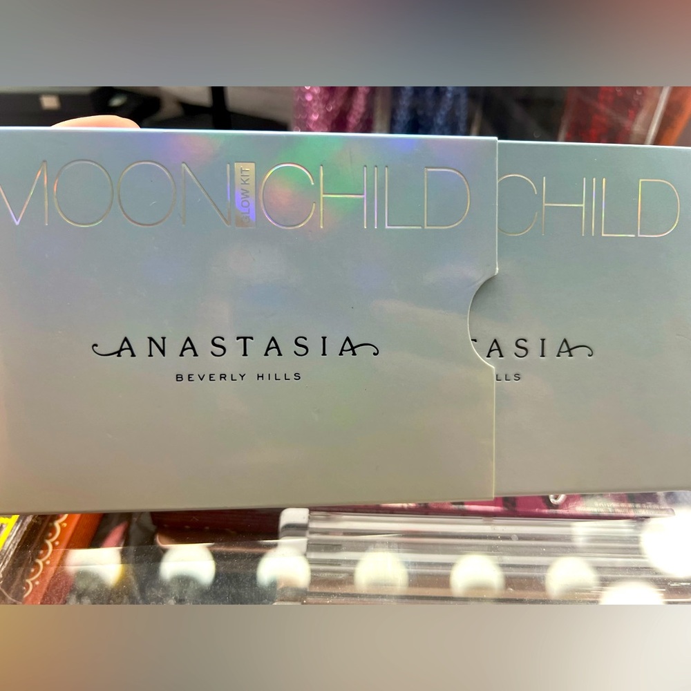 Anastasia Beverly Hills Moonchild Highlighter Palette